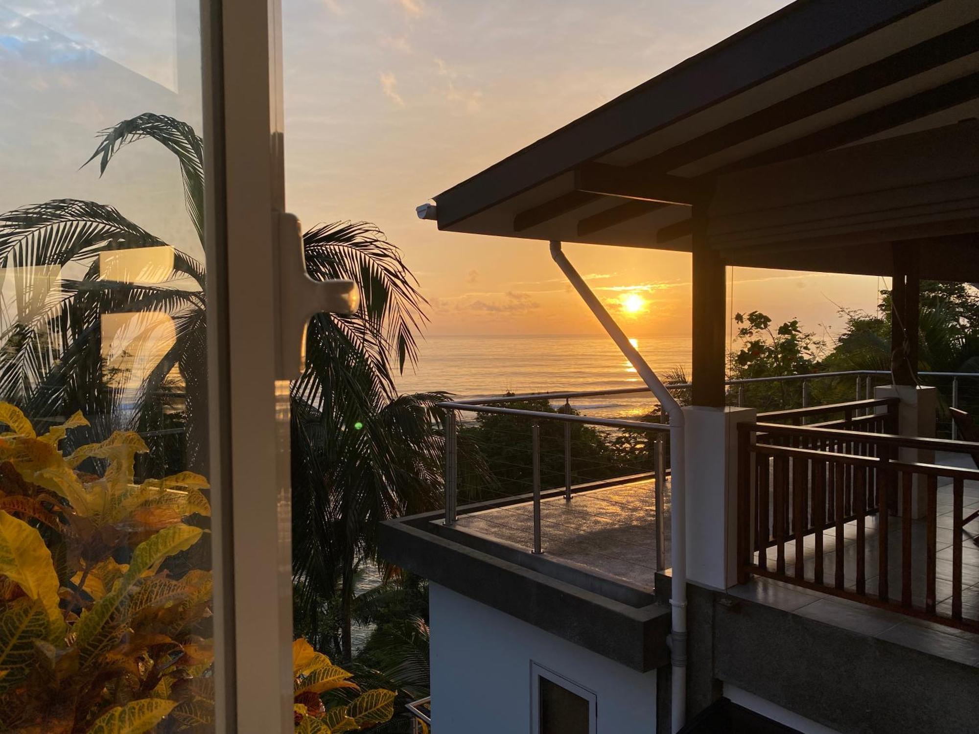 Chalets Bougainville Takamaka Room photo